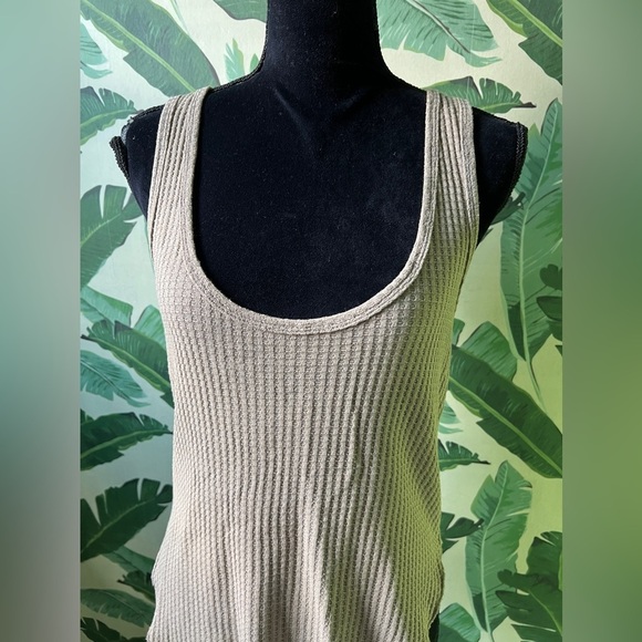 Carly Jean Los Angeles brown waffle slouchy tank top size S - Picture 2 of 7